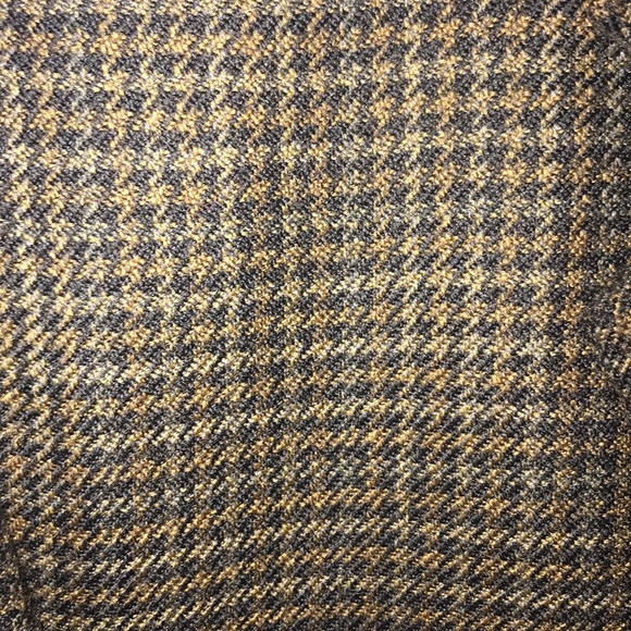 Jos A Bank Brown Plaid Blazer - Just Like New! - Picture 2 of 7